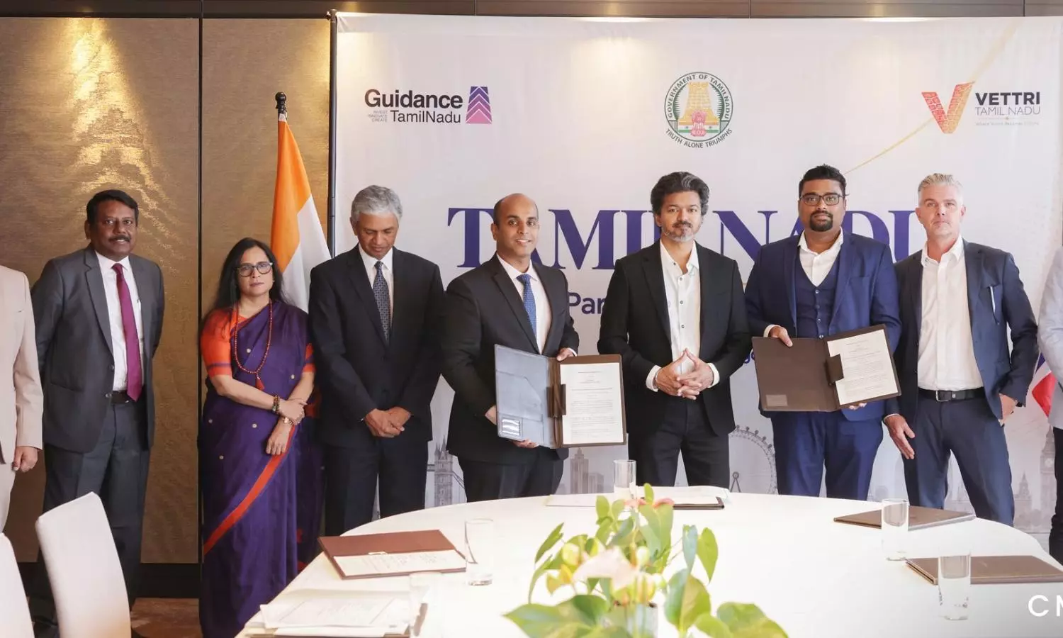 విజయ్ యూకే పర్యటనతో భారీ పెట్టుబడి ప్రతిపాదనలు