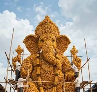 Cashew Ganesh Idol Captivates Everyone in Kakinada