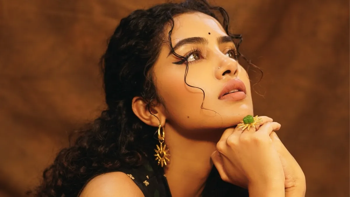 ప్రేమ ఎంత అందమో..విడిపోవడమూ అంతే అందం - అనుపమ