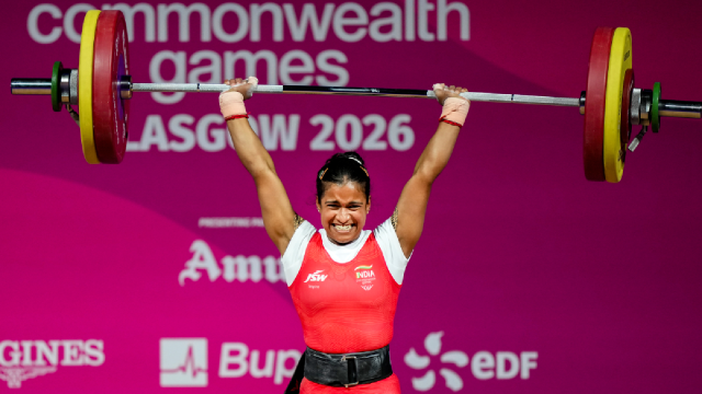 India Wins Another Commonwealth Weightlifting Medal  హెడ్‌లైన్ (తెలుగు):