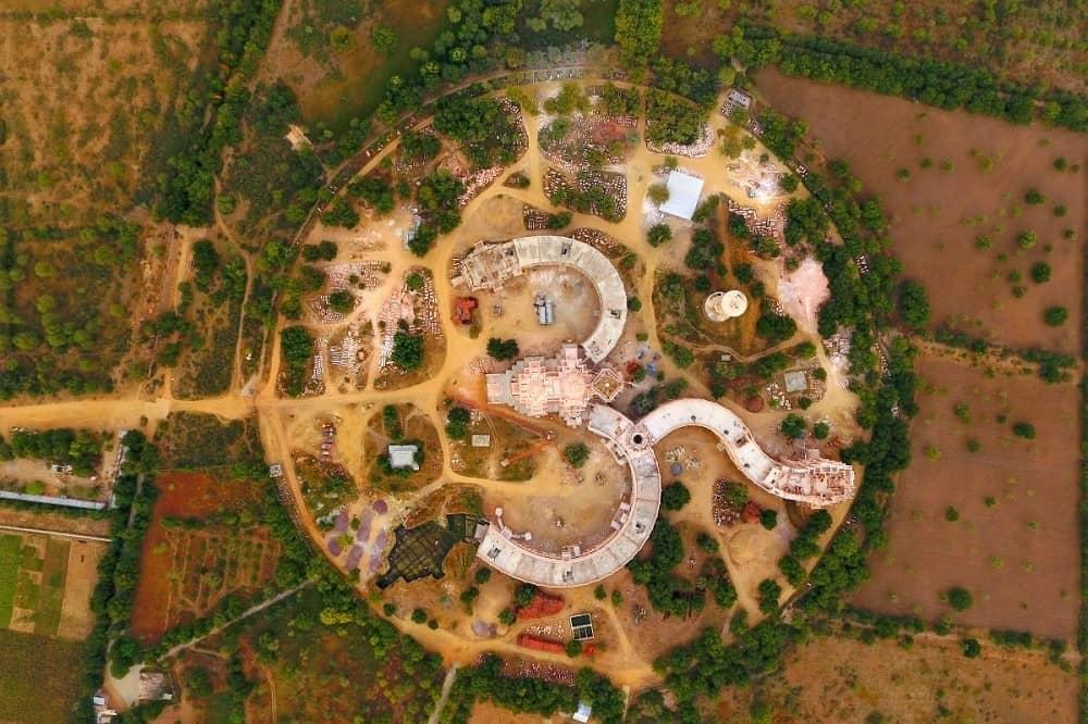 ప్రపంచంలోనే తొలి ఓం ఆకార ఆలయం..