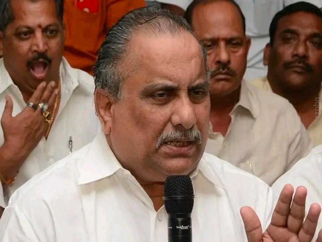 మాజీ మంత్రి ముద్రగడ పద్మనాభం కన్నుమూత