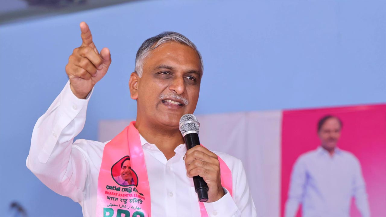 నేతన్నల భవిష్యత్తుపై హరీశ్ రావు పిలుపు