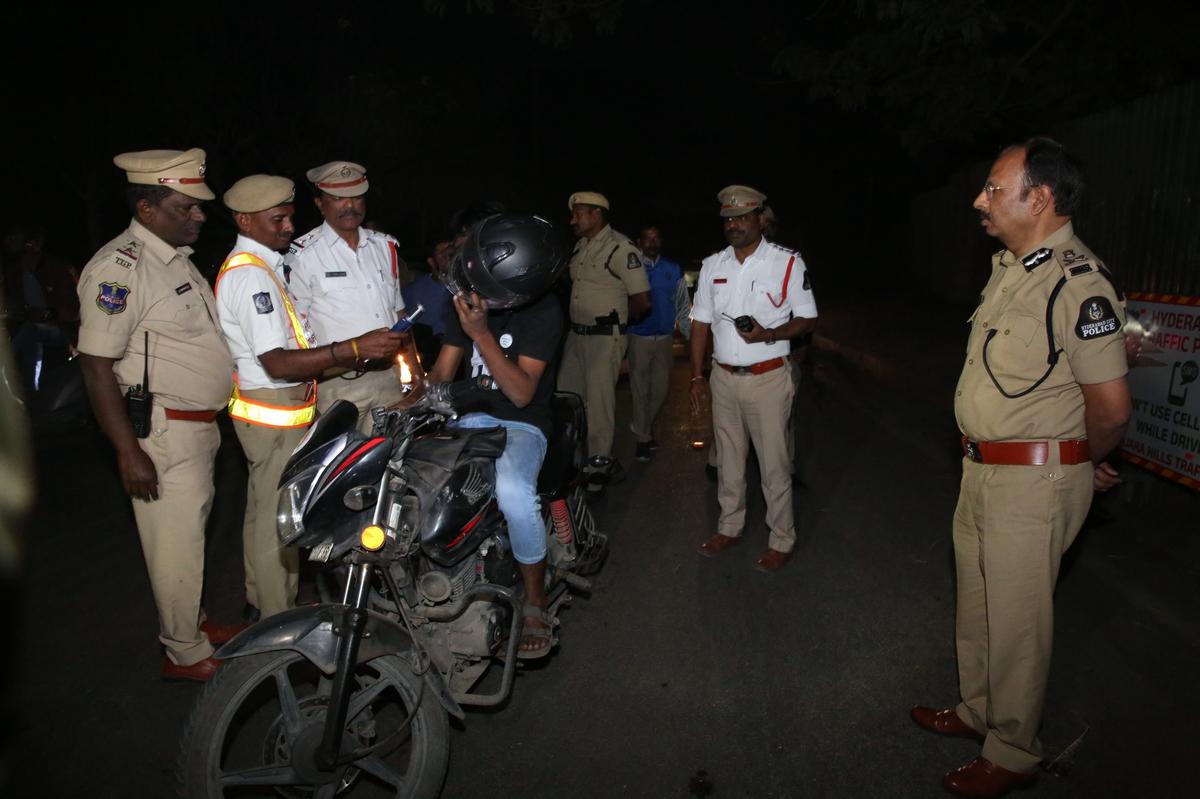 హైదరాబాద్లో డ్రంకెన్ డ్రైవ్పై పోలీసుల స్పెషల్ డ్రైవ్
