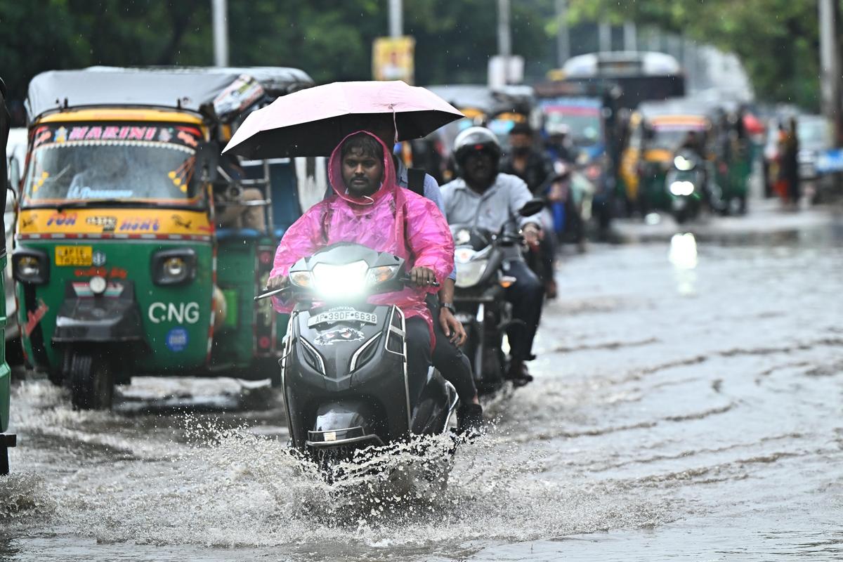 Weather Department Issues Rain Alert! for Southern States, Including Telugu States