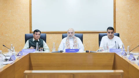 2036 ఒలింపిక్స్పై కేంద్రం ఫోకస్.ఆతిథ్య బిడ్పై అమిత్ షా రివ్యూ