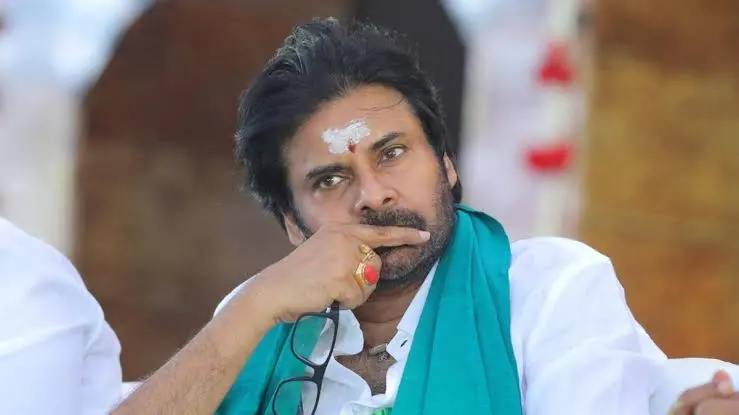 కుల రాజకీయాలపై పవన్ ఫైర్