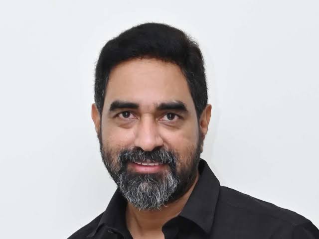 క్రిష్ కొత్త చిత్రంపై ఆసక్తి పెంచుతున్న సంకేతాలు?