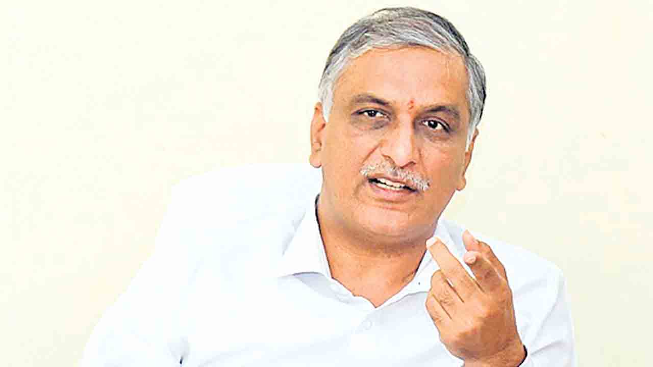 హరీశ్‌రావుపై క్షుద్రపూజల ఆరోపణలు.. డీజీపీకి ఎన్‌హెచ్‌ఆర్‌సీ ఆదేశం
