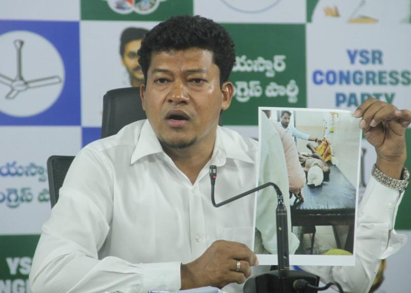 రోడ్డు ప్రమాద కేసులో మాజీ మంత్రి సీదిరి అప్పలరాజు అరెస్ట్