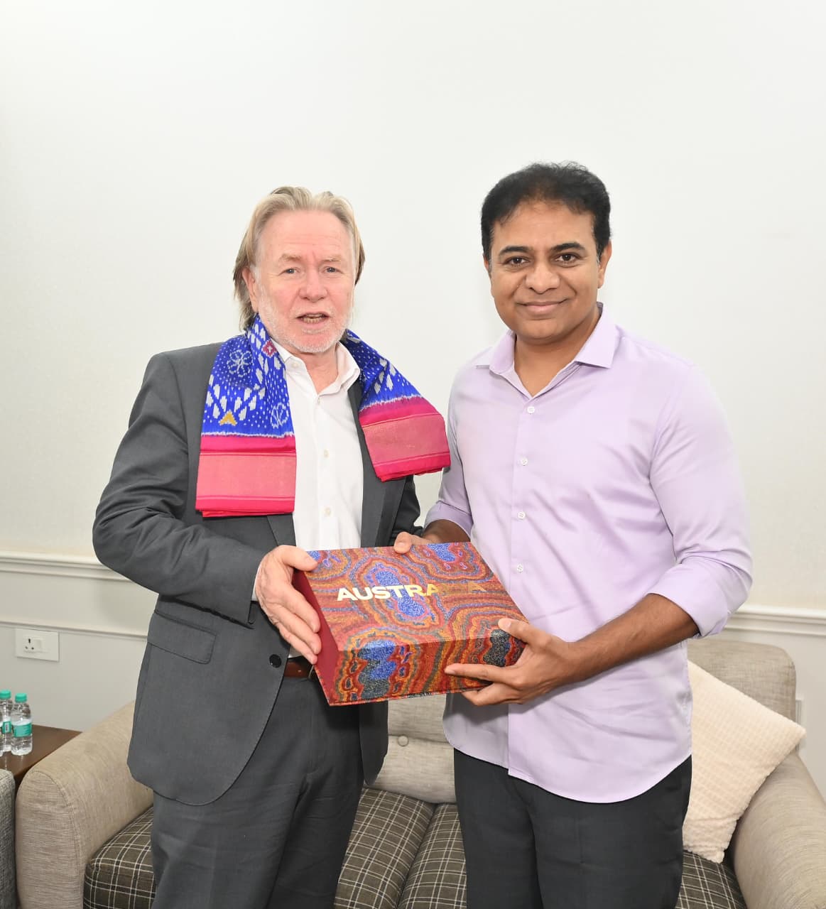 కేటీఆర్తో భారతదేశంలోని ఆస్ట్రేలియా హైకమిషనర్ ఫిలిప్ గ్రీన్ ఉన్నత స్థాయి భేటీ