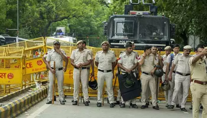 ప్రతిపక్షాల మార్చ్‌తో ఢిల్లీలో హై అలర్ట్..