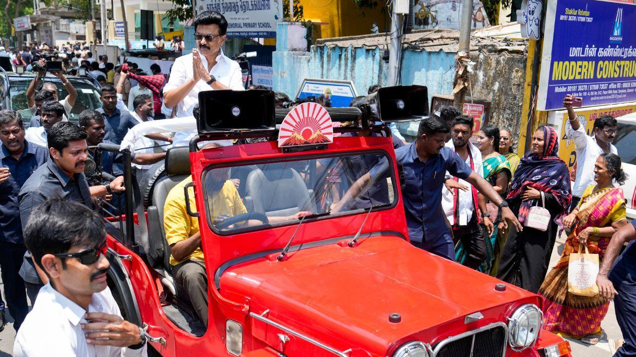 MK Stalin Visits Kolathur After Poll Defeat, Thanks Voters for 15 Years of Support!