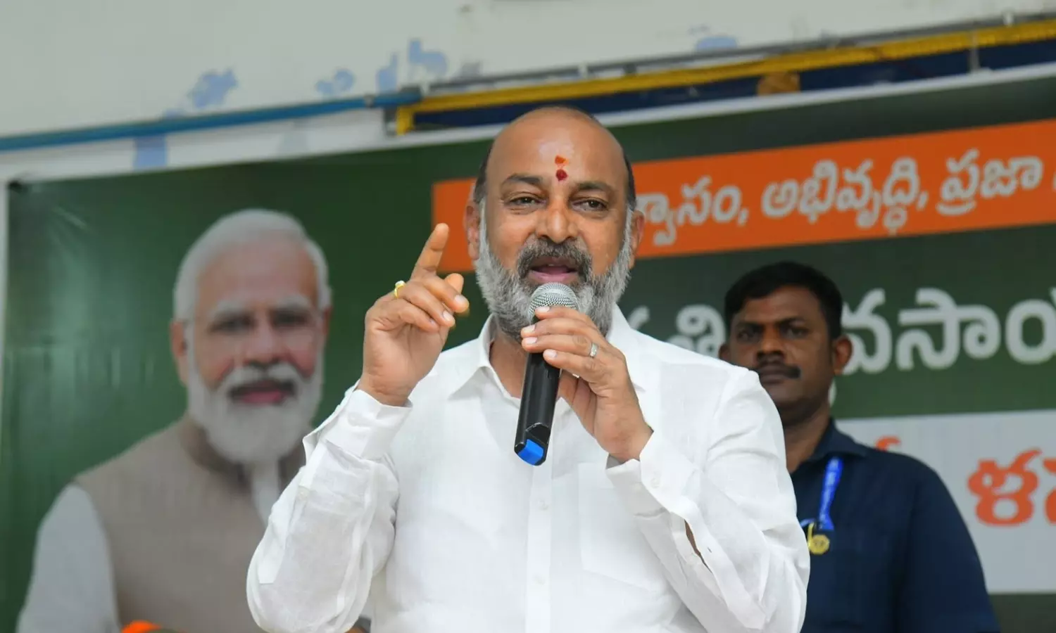 తెలంగాణలో కరువు మండలాల ఎంపికపై బండి సంజయ్ విమర్శలు