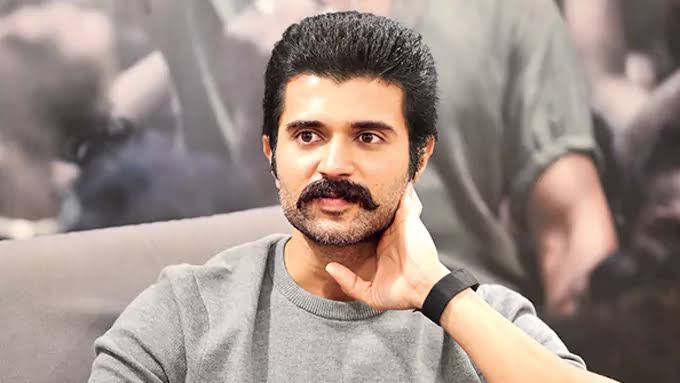 ‘ది ప్యారడైజ్’ టీమ్కు విజయ్ దేవరకొండ బెస్ట్ విషెస్..