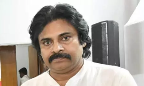 కేరళలో చికిత్స ముగించుకుని ఏపీకి చేరుకున్న పవన్‌ కల్యాణ్‌