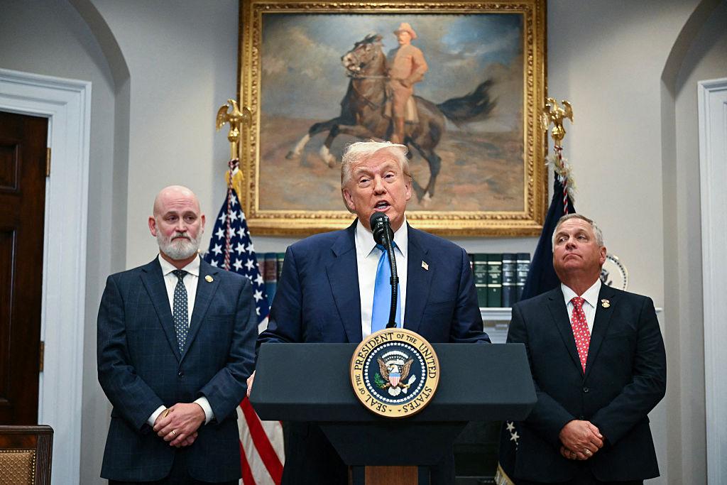 Stephen Miller Praises Trump as FBI Data Shows Sharp Drop in US Violent Crime