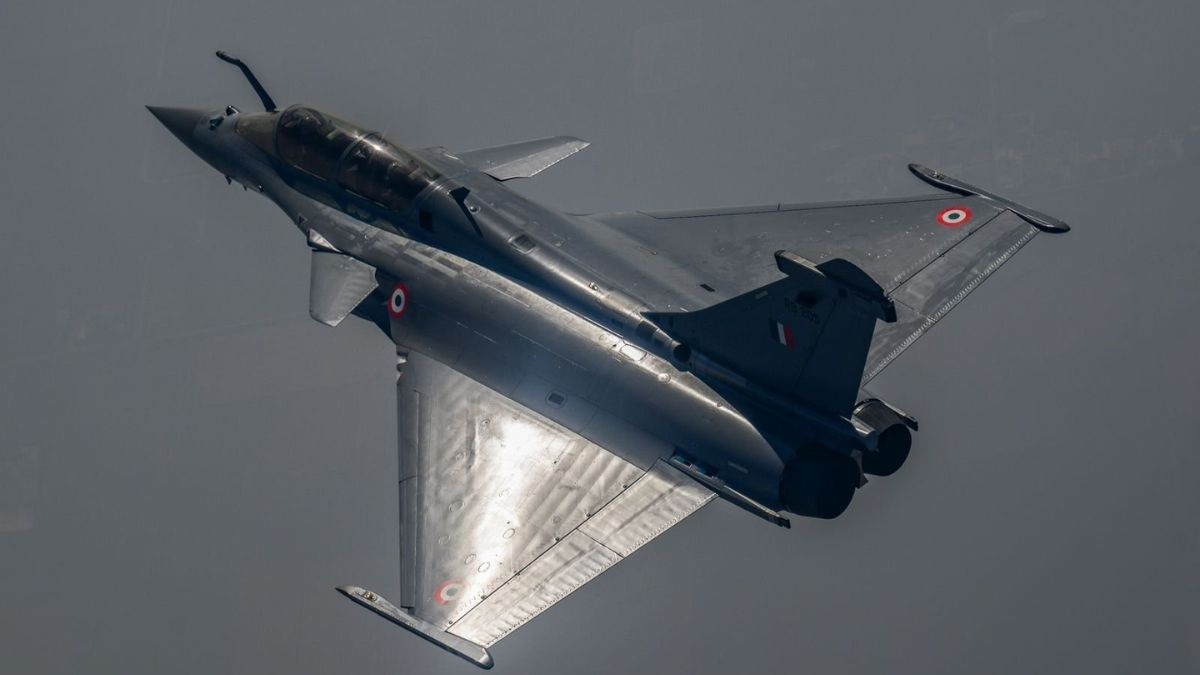 Rafale-M Tests Aboard INS Vikrant to Strengthen the Indian Navy