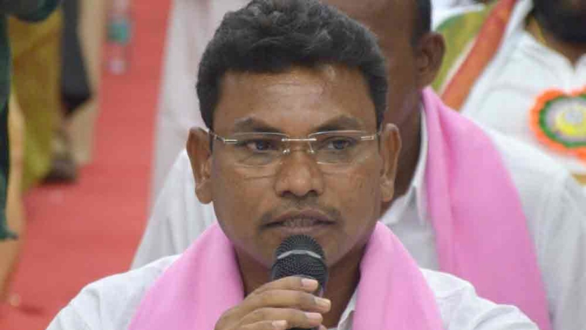 పినపాక బీఆరెస్ మాజీ ఎమ్మెల్యే రేగా కాంతారావుపై కేసు