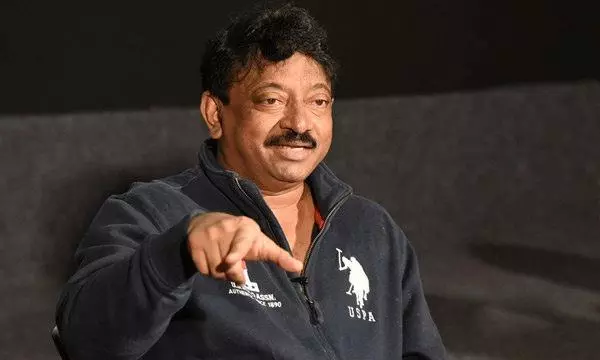 రివ్యూవర్లకు మద్దతుగా ఆర్జీవీ.. ‘వాళ్లు ప్రేక్షకుల కోసమే పనిచేస్తారు’