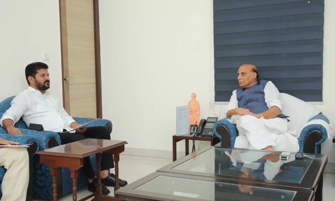 రాజ్‌నాథ్ సింగ్‌తో సీఎం రేవంత్ భేటీ