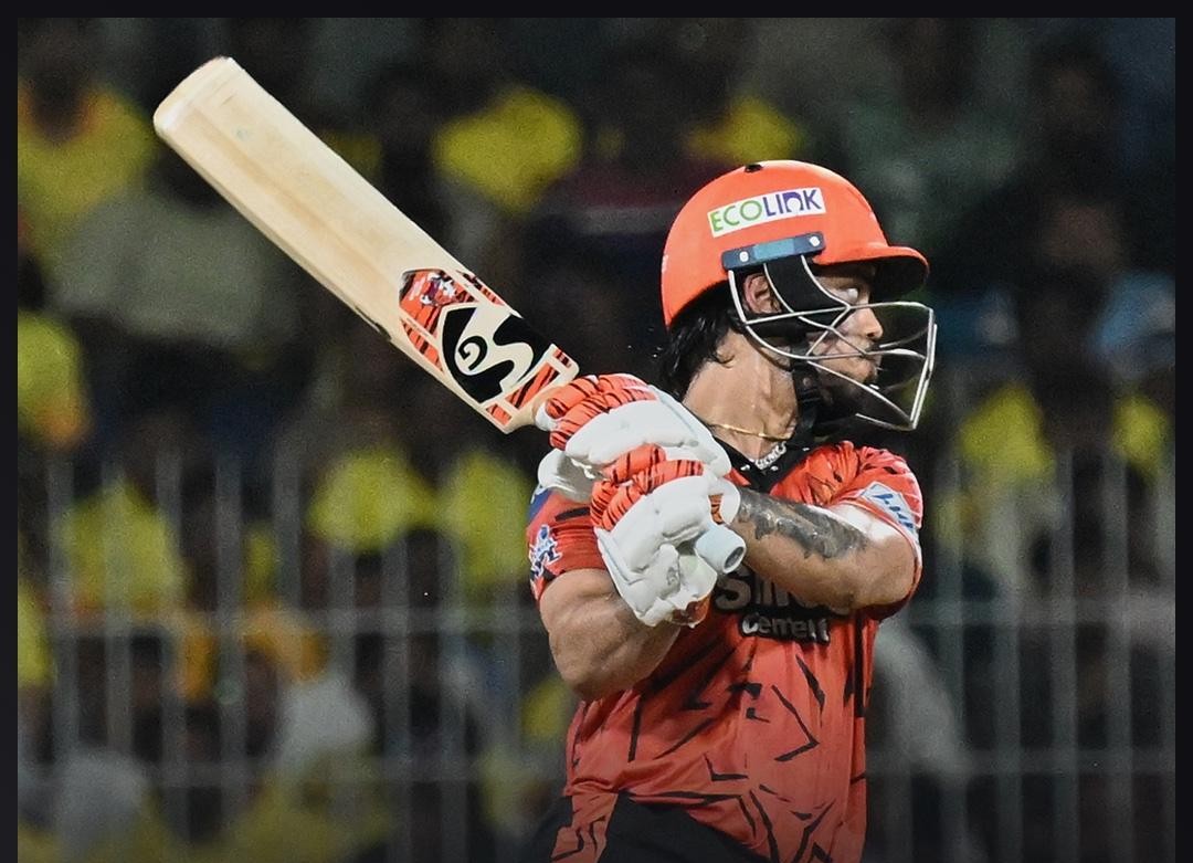 Sunrisers Hyderabad Storm into IPL 2026 Playoffs!