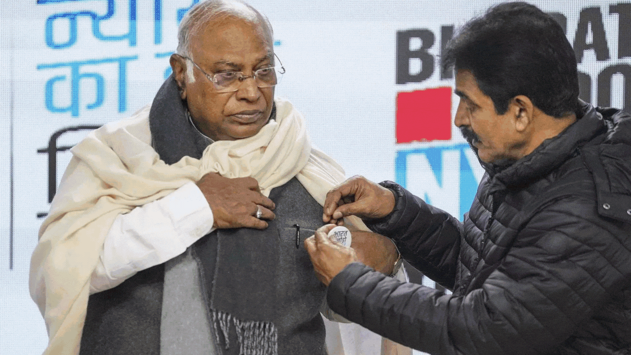 నేడు ఇండియా కూటమి కీలక భేటీ