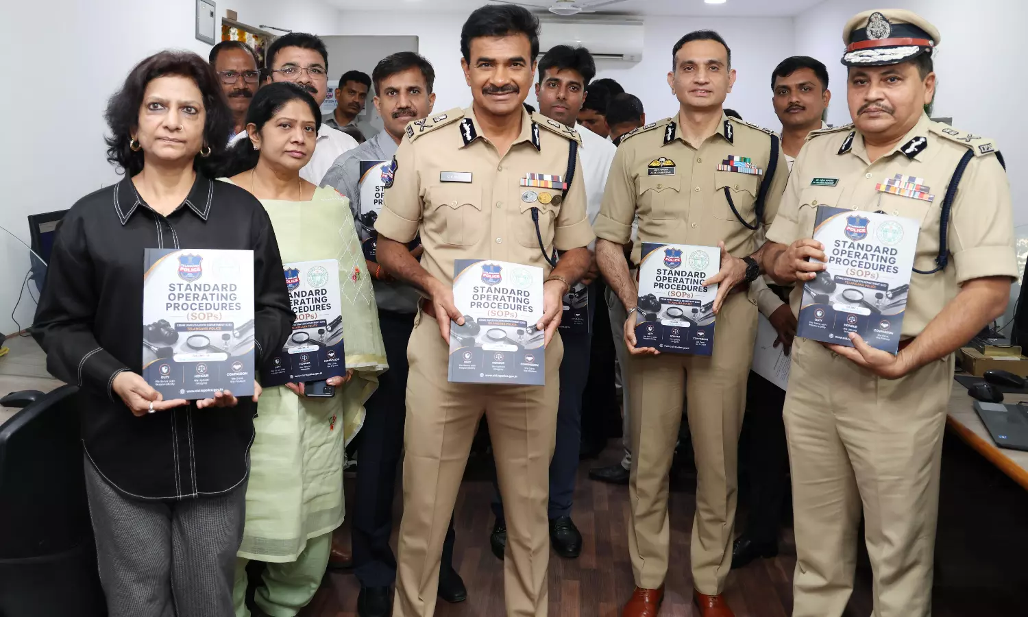 పోలీసు సేవల్లో ఆధునిక సాంకేతికతకు ప్రాధాన్యం