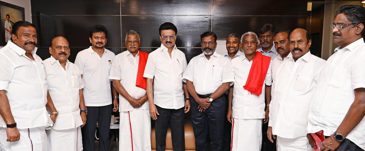 VCK, Left Leaders Meet Stalin