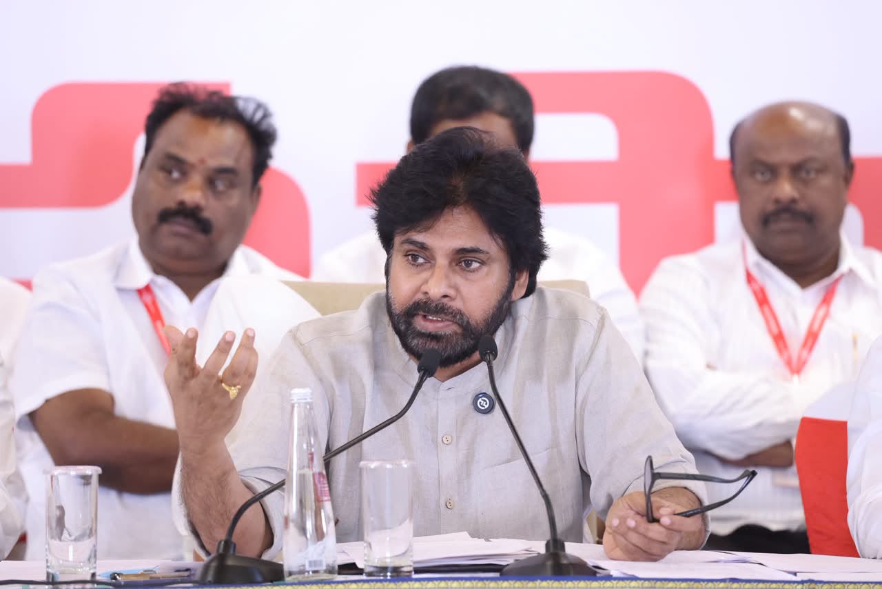 తెలంగాణపైనా జనసేన ఫోకస్.. త్వరలో కీలక నిర్ణయం!