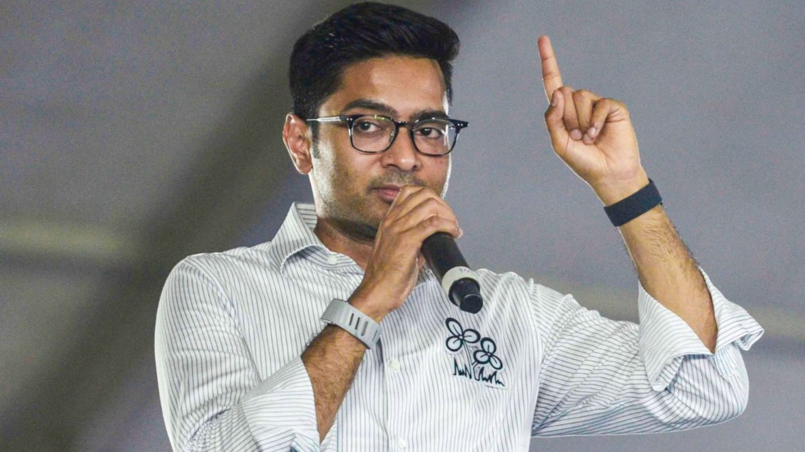 లోక్సభ స్పీకర్కు అభిషేక్ బెనర్జీ లేఖ..