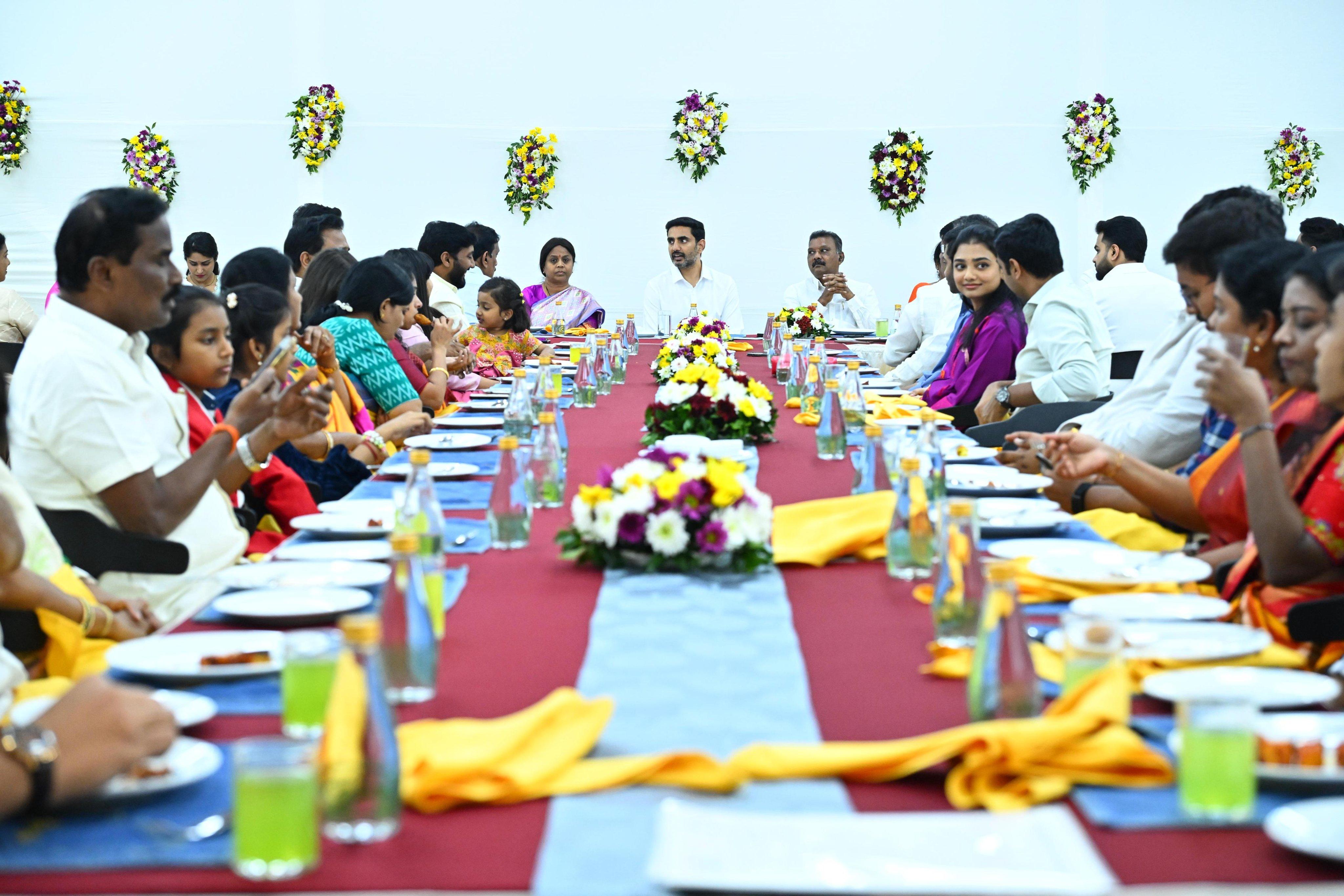 Guntur Leaders Hold Informal Dinner Meet; Lokesh Participates in Key Discussions!