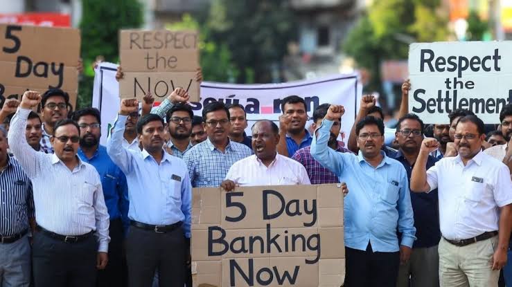 Banking Sector on Edge Amid Strike Warning