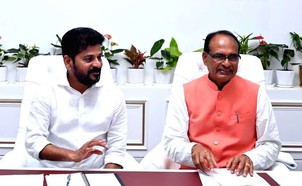 కేంద్ర మంత్రి శివరాజ్ సింగ్ చౌహాన్‌తో సీఎం రేవంత్ భేటీ..
