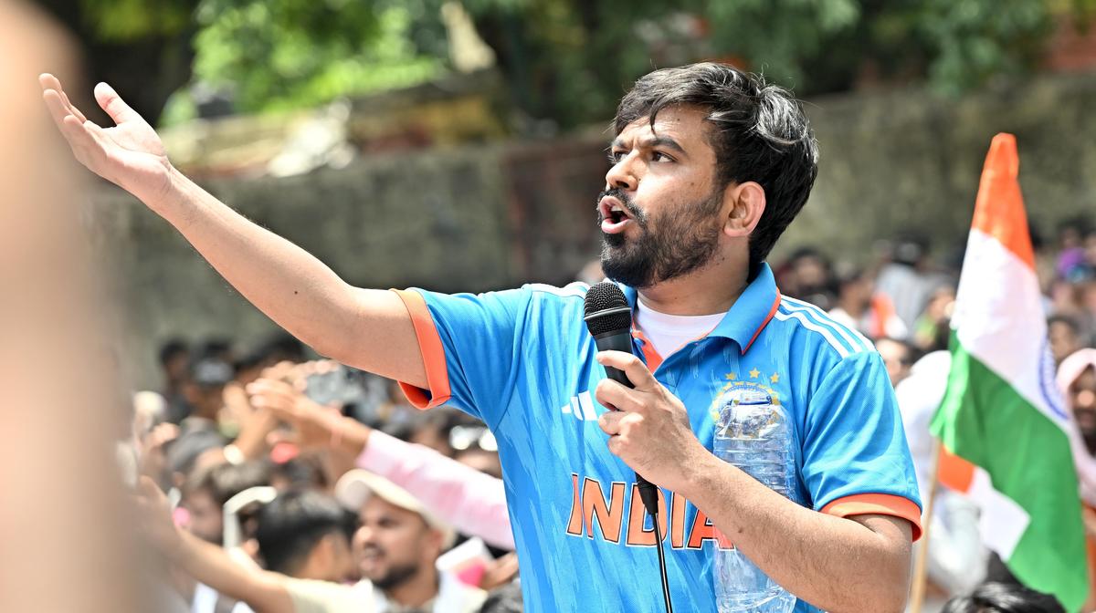 Dipke Hits Back at Sudhir Chaudhary