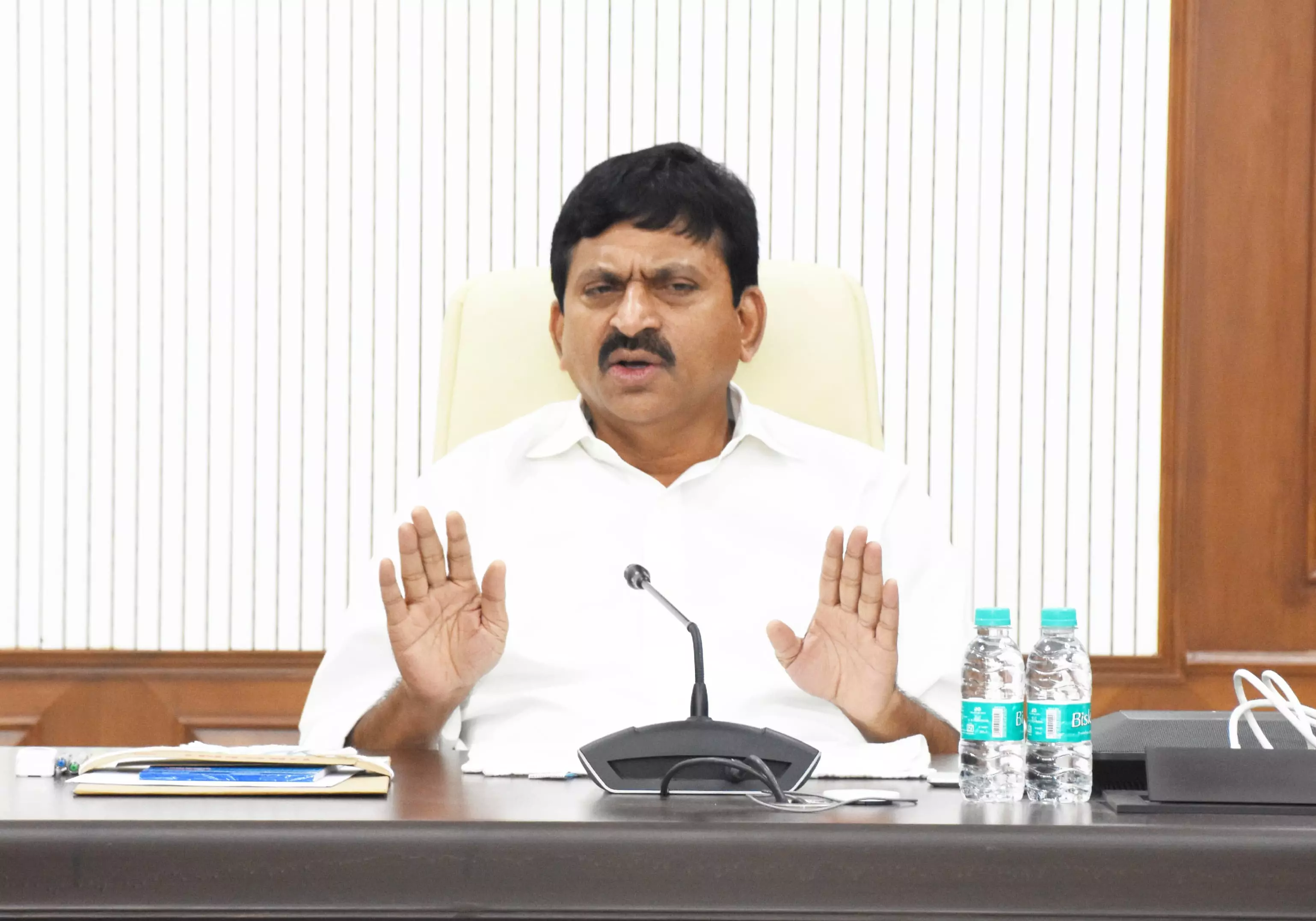 హీట్ వేవ్పై రాష్ట్రవ్యాప్తంగా అప్రమత్తత - మంత్రి పొంగులేటి