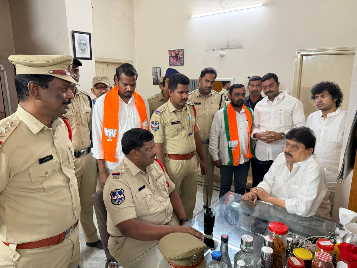 Police Place BJP State President Ramchander Rao Under House Arrest