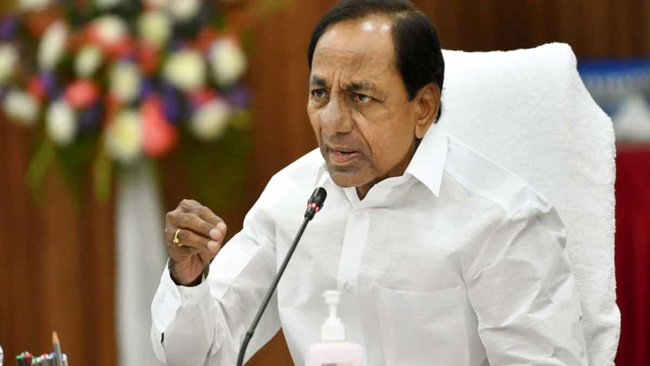 ప్రతి జిల్లా కేంద్రంలో దశాబ్ది వేడుకలు నిర్వహించాలి- కేటీఆర్