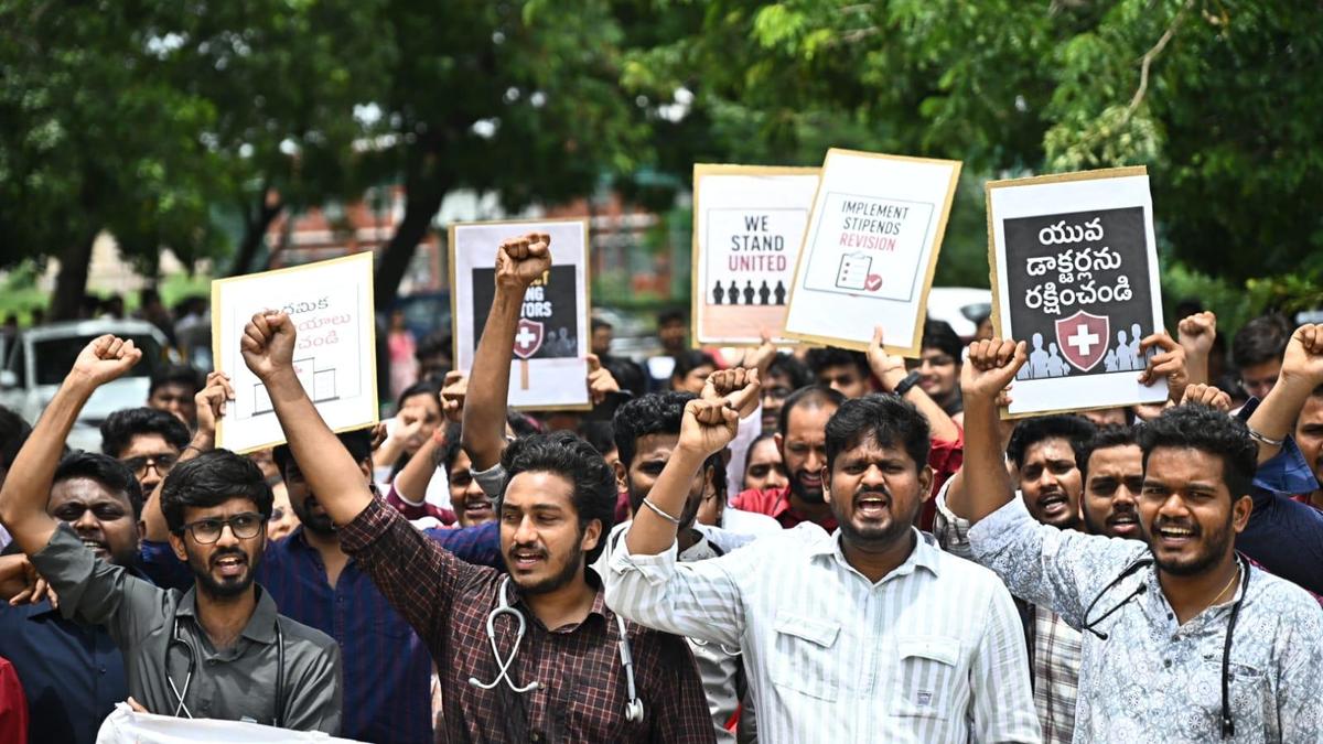 ఏపీలో జూనియర్ డాక్టర్లల స్టైపెండ్ పెంపునకు సమ్మతించిన ప్రభుత్వం