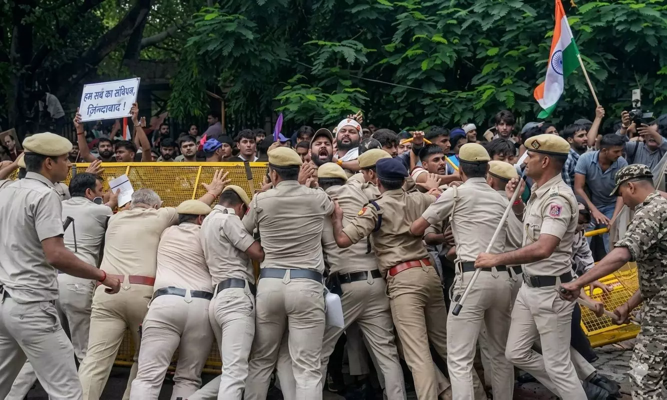 Fresh Tension Erupts at Jantar Mantar