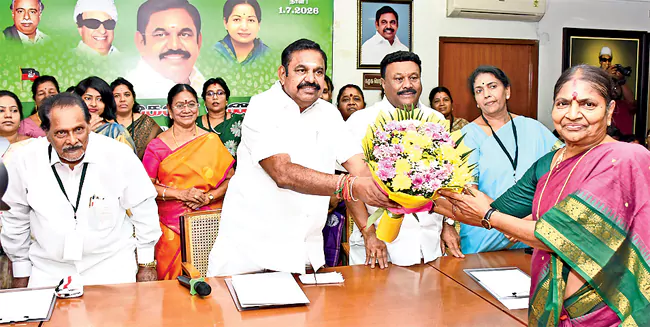 ద్రోహులు వెళ్లిపోతే సంతోషమే - పళనిసామి