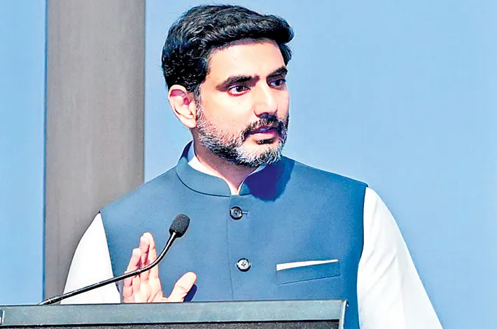 విద్యార్థుల కష్టాలపై నారా లోకేశ్ స్పందన.. సురక్షిత రాకకు చర్యలు