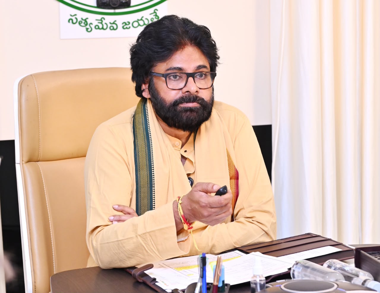సోషల్ మీడియా దుర్వినియోగంపై పవన్ కళ్యాణ్ హెచ్చరిక
