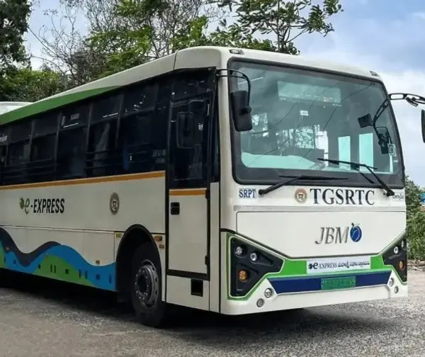 రోడ్డెక్కుతున్న జేబీఎం బస్సులు