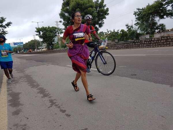 47-Year-Old Mother Wins Marathon in Saree and Slippers
