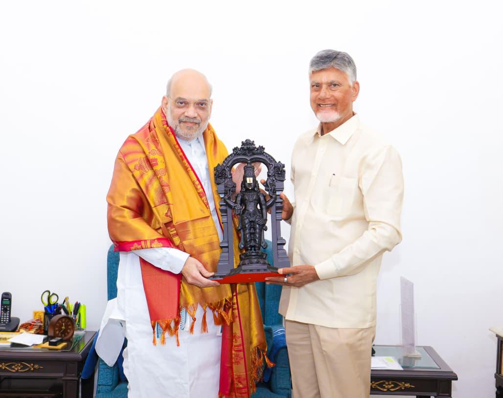 CM Chandrababu Seeks Central Funds for Andhra Pradesh Projects!