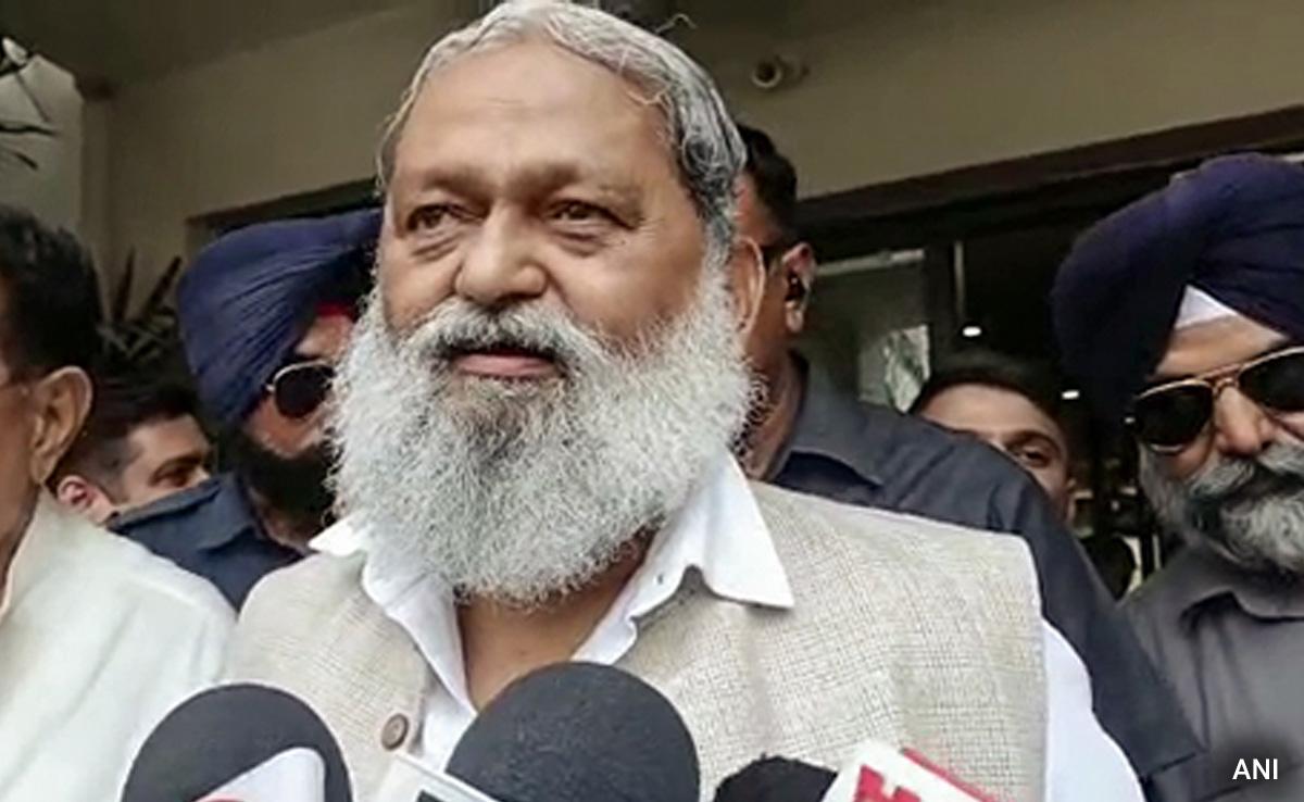 ‘కాక్రోచ్‌ జనతా పార్టీ’ పేరుపై అనిల్ విజ్ వ్యాఖ్యలు..