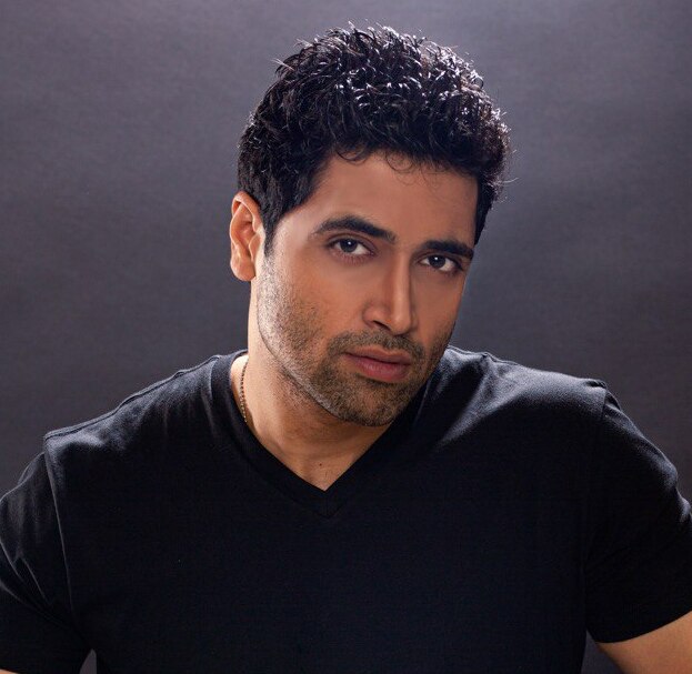 Pawan Kalyan is a Great Leader...He Has the Ability to Respond to Issues - Adivi Sesh