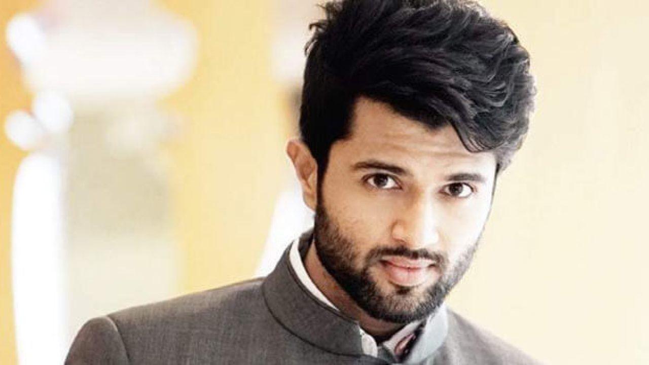విజయ్ ఇమేజ్ దెబ్బతీయాలనే తప్పుడు ప్రచారం: మూవీ టీమ్