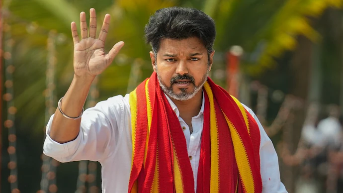 ప్రధాని రేసులో విజయ్.. 9.2 శాతం మంది మద్దతు: సర్వే
